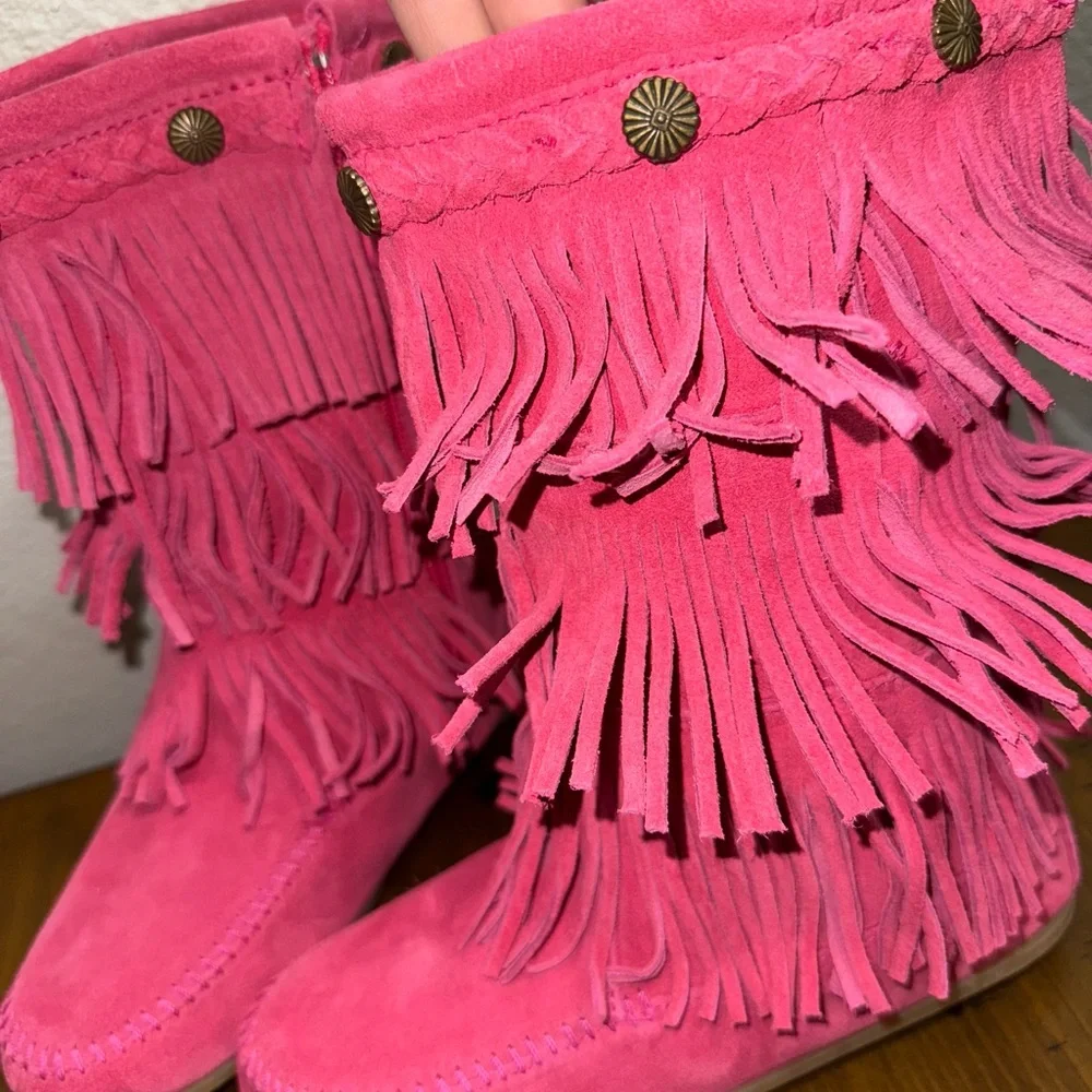 Minnetonka Pink Fringe Boots Kids Size 3 Boho Western Barbiecore‎ Suede